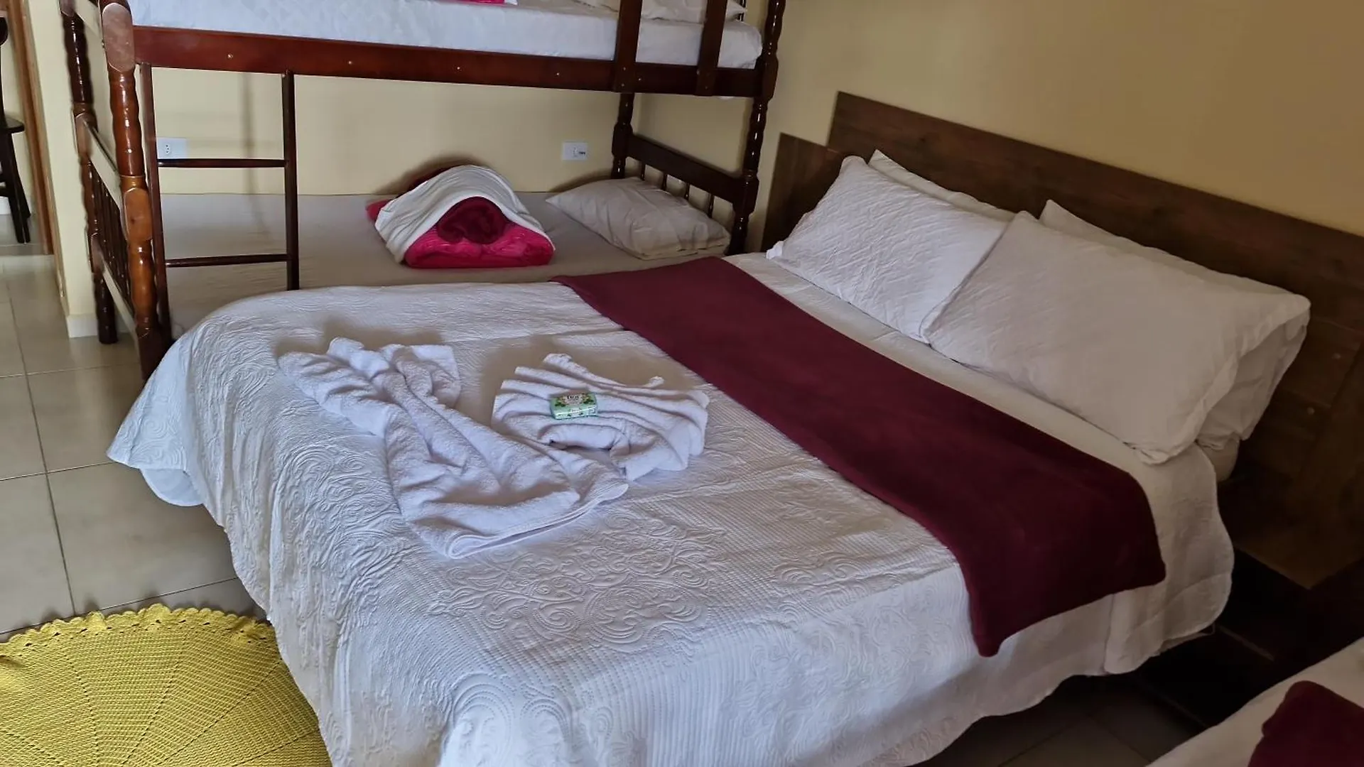 Suites Bella Vista Campos do Jordao Homestay