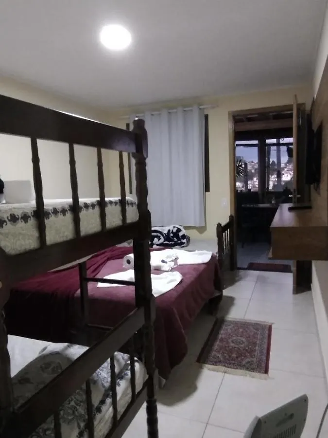 Suites Bella Vista Campos do Jordão 民宿